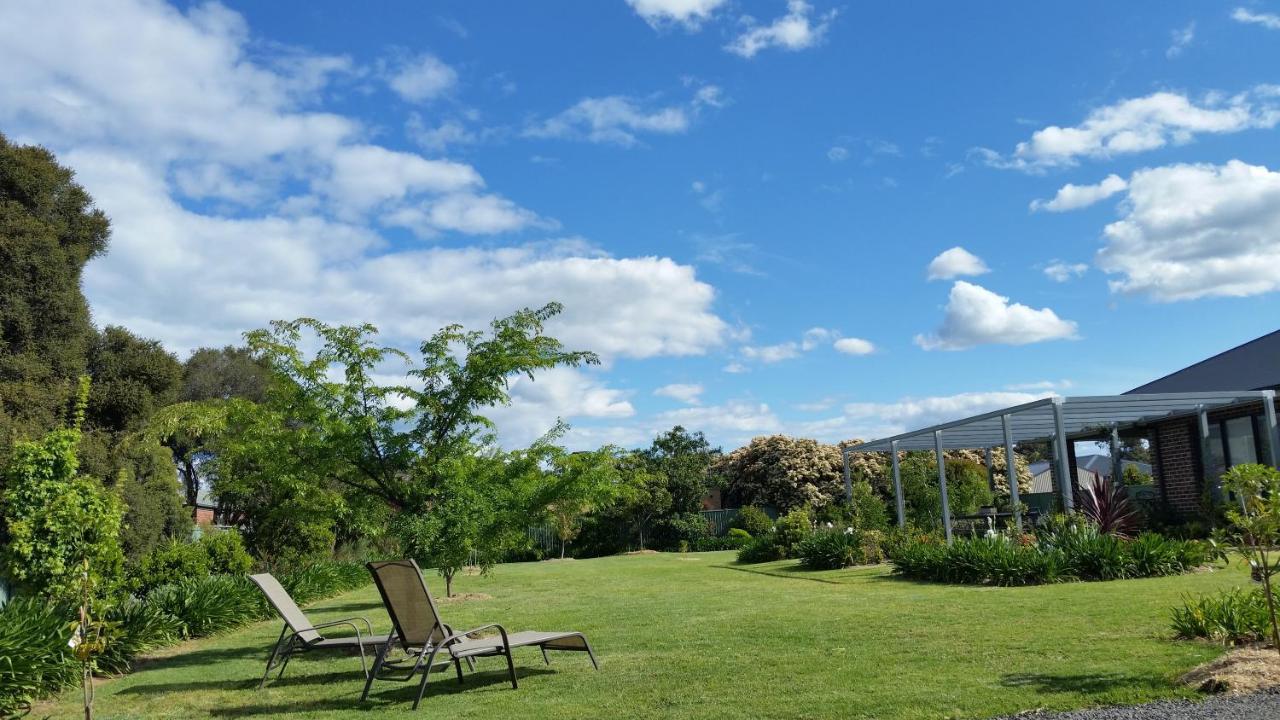 Kennedy House Euroa Perfect For Short Term Stays Exterior photo